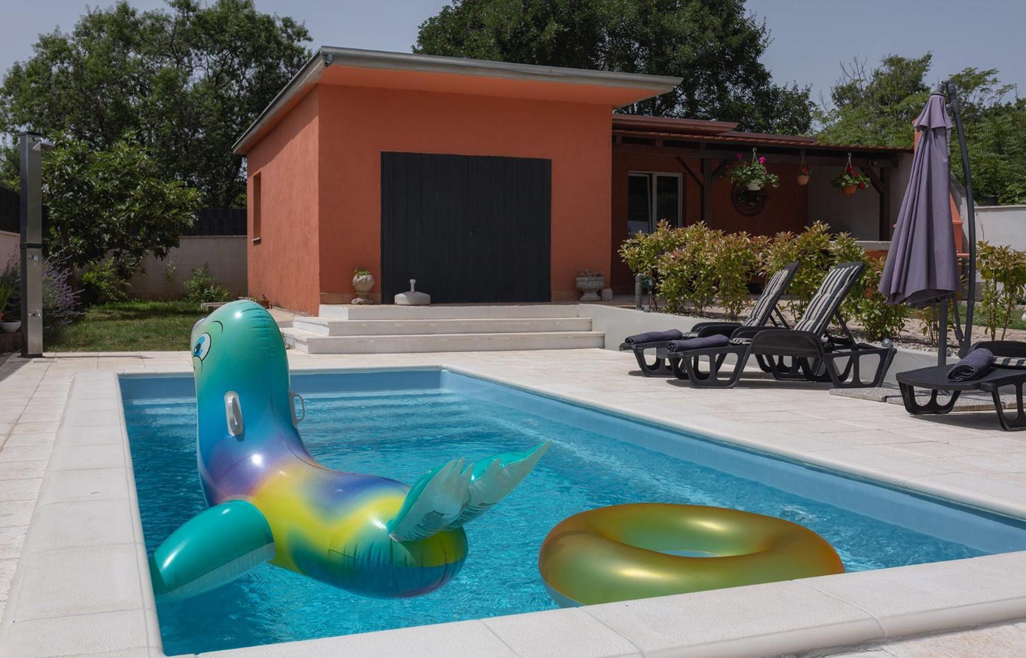 Holiday Home Volta Rakalj エクステリア 写真